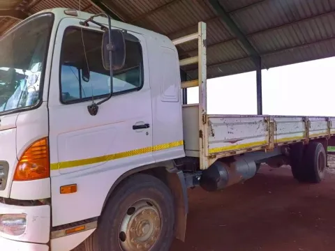 2007 Hino 15-258 | QAC Equipment