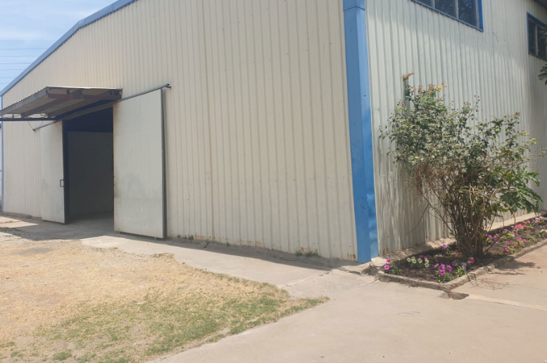 3125 m² commercial industrial property for sale in Lusaka West (Zambia) | Pam Golding