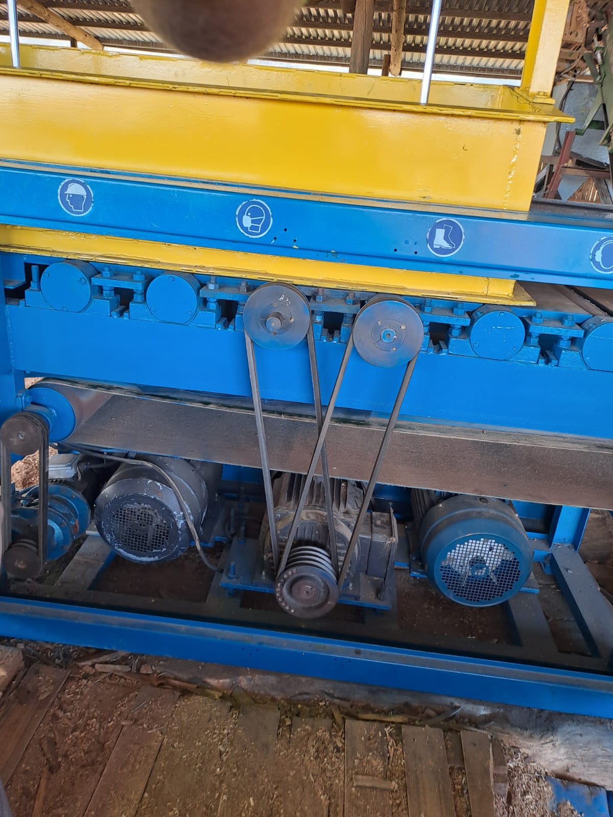 WOODSHAVING MACHINE NUCOR SH500 6 (CUTTER HEADS)