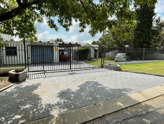 3 Bedroom house for sale in Kruinpark | Casa Dynamica Properties