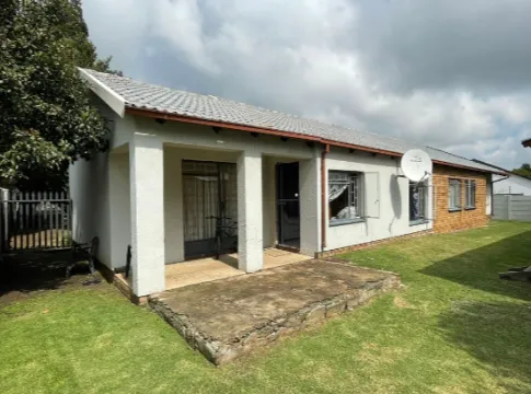 3 Bedroom house for sale in Kruinpark | Casa Dynamica Properties