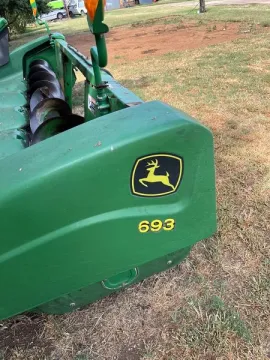 John Deere 693 plukkerkop | MK Landbou Dienste