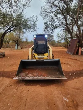 2015 GEHL R260 Skidsteer | Agrimar