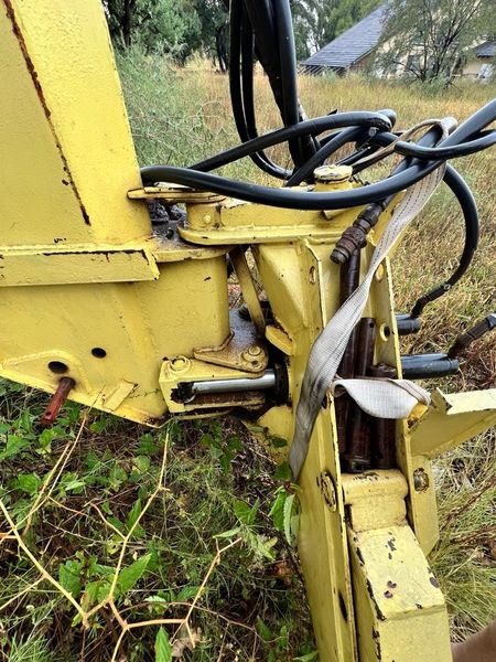 Industrial trekker hyskraan /aapstert | MK Landbou Dienste