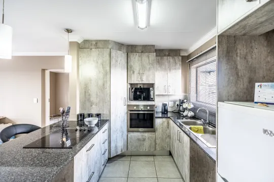 2 Bedroom Apartment/Flat for Sale in Amberfield Tranquil Living | RE/MAX Infoglobe