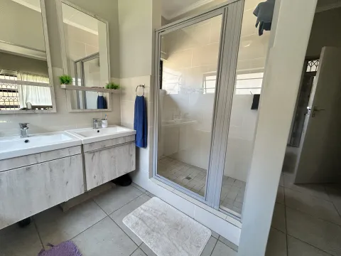 3 Bedroom townhouse for sale in Amberfield Suburban Oasis | RE/MAX Infoglobe