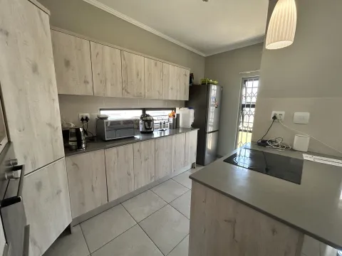 3 Bedroom townhouse for sale in Amberfield Suburban Oasis | RE/MAX Infoglobe