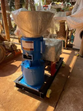 1.5m3 Karatas vertikale voermenger PTO aangedrewe | Agrimar