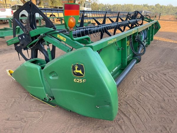 John deere 625 flex table | MK Landbou Dienste