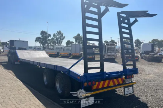 2003 Iveco Eurotrakker 750E42 6x4 & 2002 Busaf Trailer | Wölff Autohaus