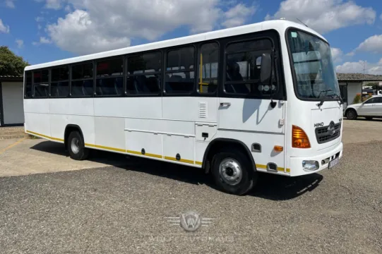 2018 Hino 500 1018 Busmark 2000 Bus | Wölff Autohaus