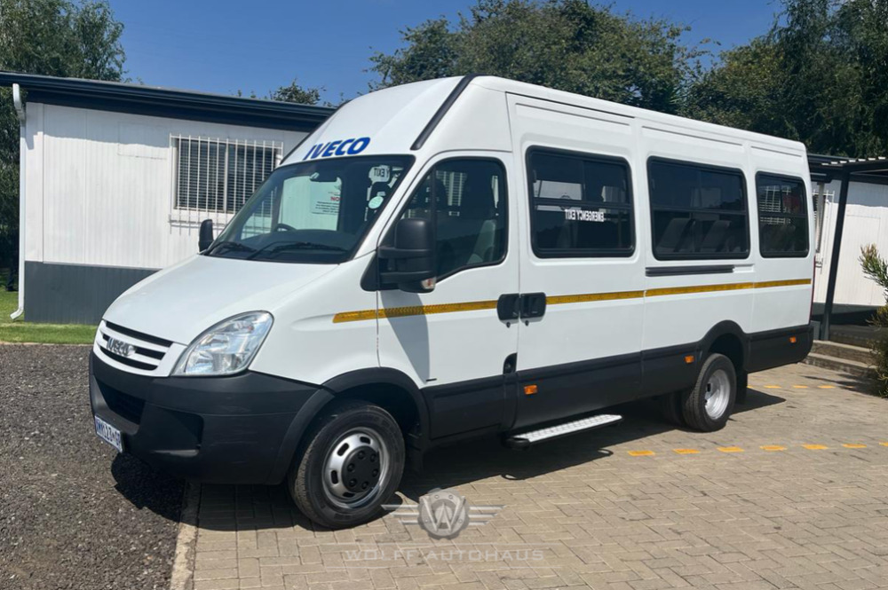 2008 Iveco Daily 22 Seater Midi Bus fitted with Towbar | Wölff Autohaus