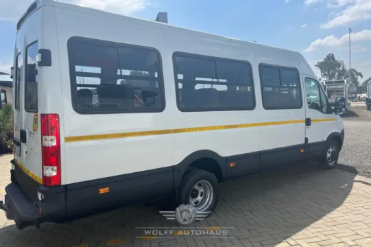 2008 Iveco Daily 22 Seater Midi Bus fitted with Towbar | Wölff Autohaus