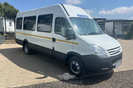 2008 Iveco Daily 22 Seater Midi Bus fitted with Towbar | Wölff Autohaus