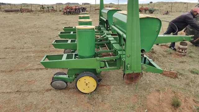 4 Row John Deere planter