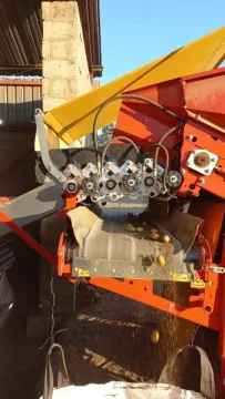 Grimme RH 12-40 receiving hopper | Agrimar