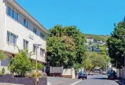 2 Bed apartment to rent in Tamboerskloof