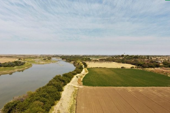 134Ha Farm on offer in Upington Rural | Agrisell