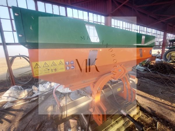 Xpread 2 ton kunsmisstrooier  | MK Landbou Dienste