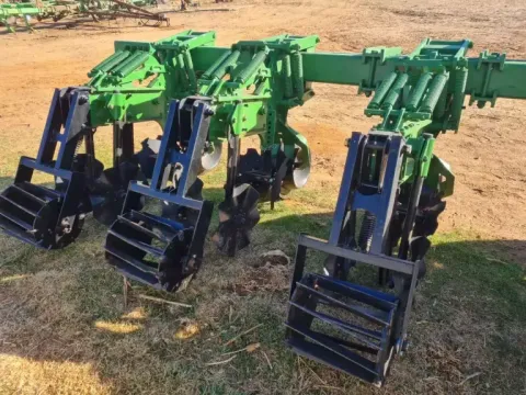 Orthman Striptill 6 ry ,76 of ,91 | QAC Equipment