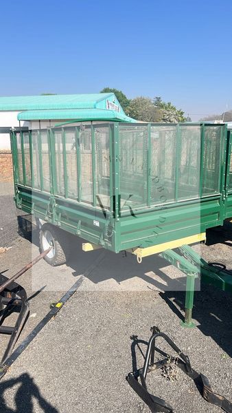 7 ton Van Zyl kuilvoer tipwa  | MK Landbou Dienste