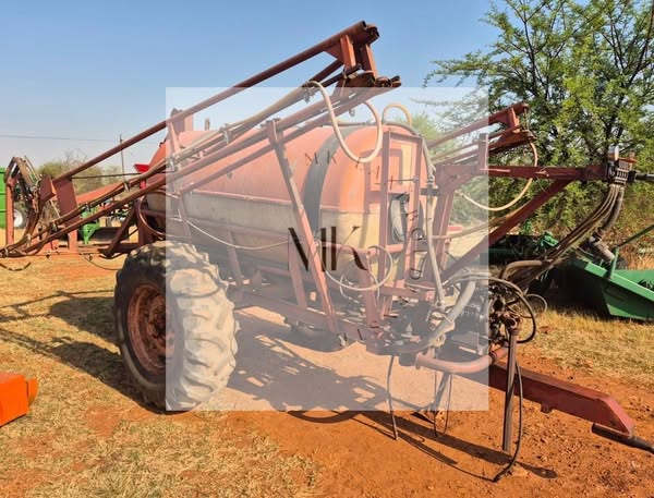 2000L Vetsak Gifspuit | MK Landbou Dienste