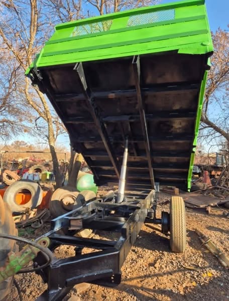 4.5m3 Tipper waentjie | MK Landbou Dienste