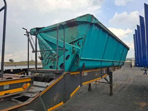 2019 CIMC 40m³ Side Tipper