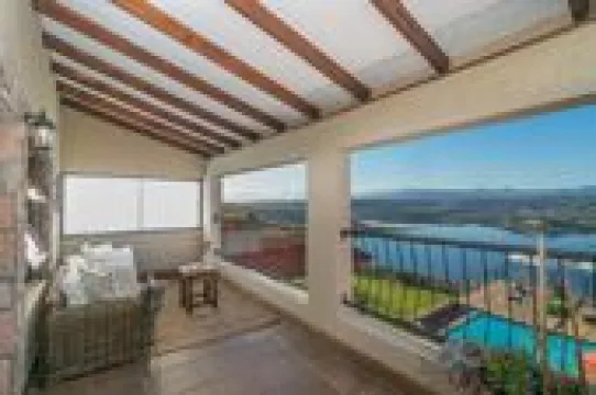 5-star guesthouse to rent in Brenton on Sea