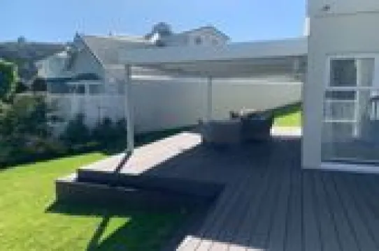 4 bedroom double-storey house to rent in Plettenberg Bay