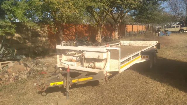Heavy-duty car trailer