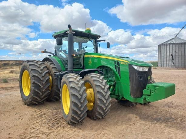 2014 John Deere 8335R Trekkers | Agrimar