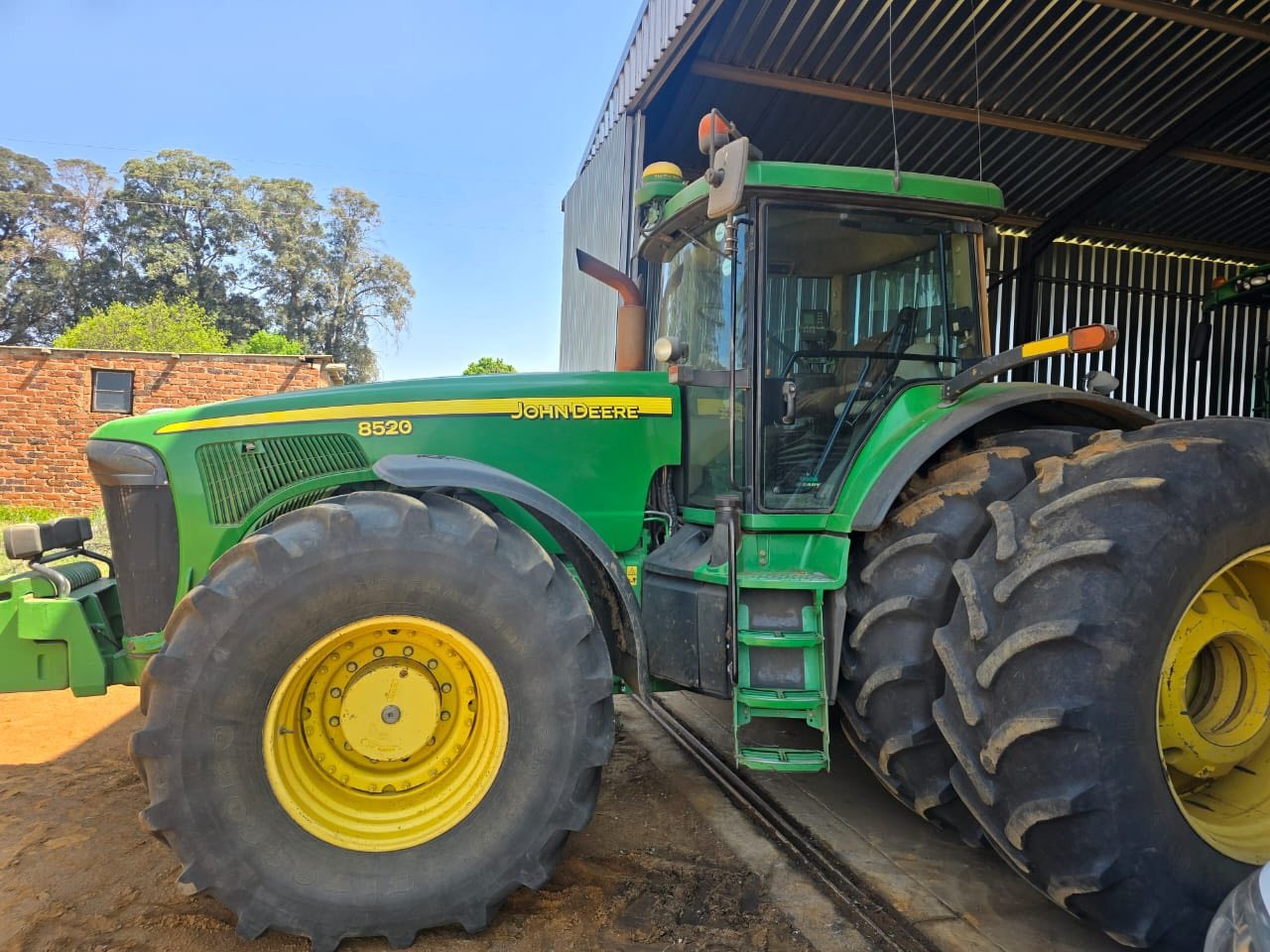 2003 John Deere 8520 trekker met auto track | Agrimar