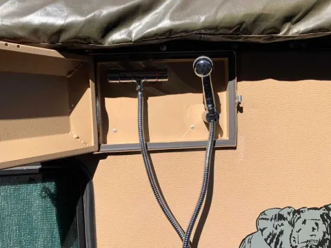 To Rent Off-grid Commander (KMCC01) 2013