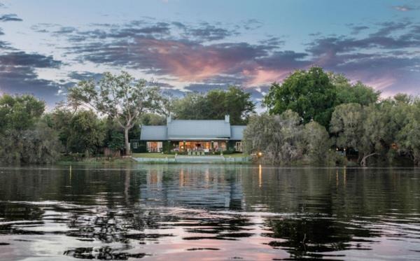 Country resort for sale in Livingstone (Zambia) | PAM Golding Zambia