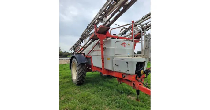Used Kuhn oceanis trailed sprayer | Valtrac