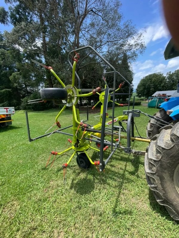 Claas Volto 55 tedder work 5.2 meters | QAC Equipment